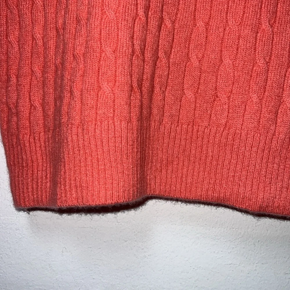 Lilly Pulitzer 100% Cashmere Pull Over V-Neck Cable knit Sweater Salmon Pink M